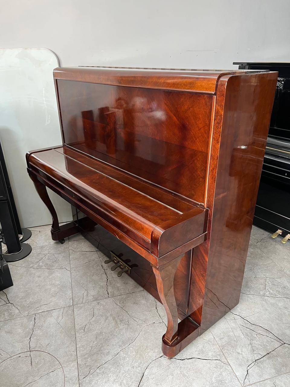 Vista 7 do piano Piano Acustico M. Schwartzmann